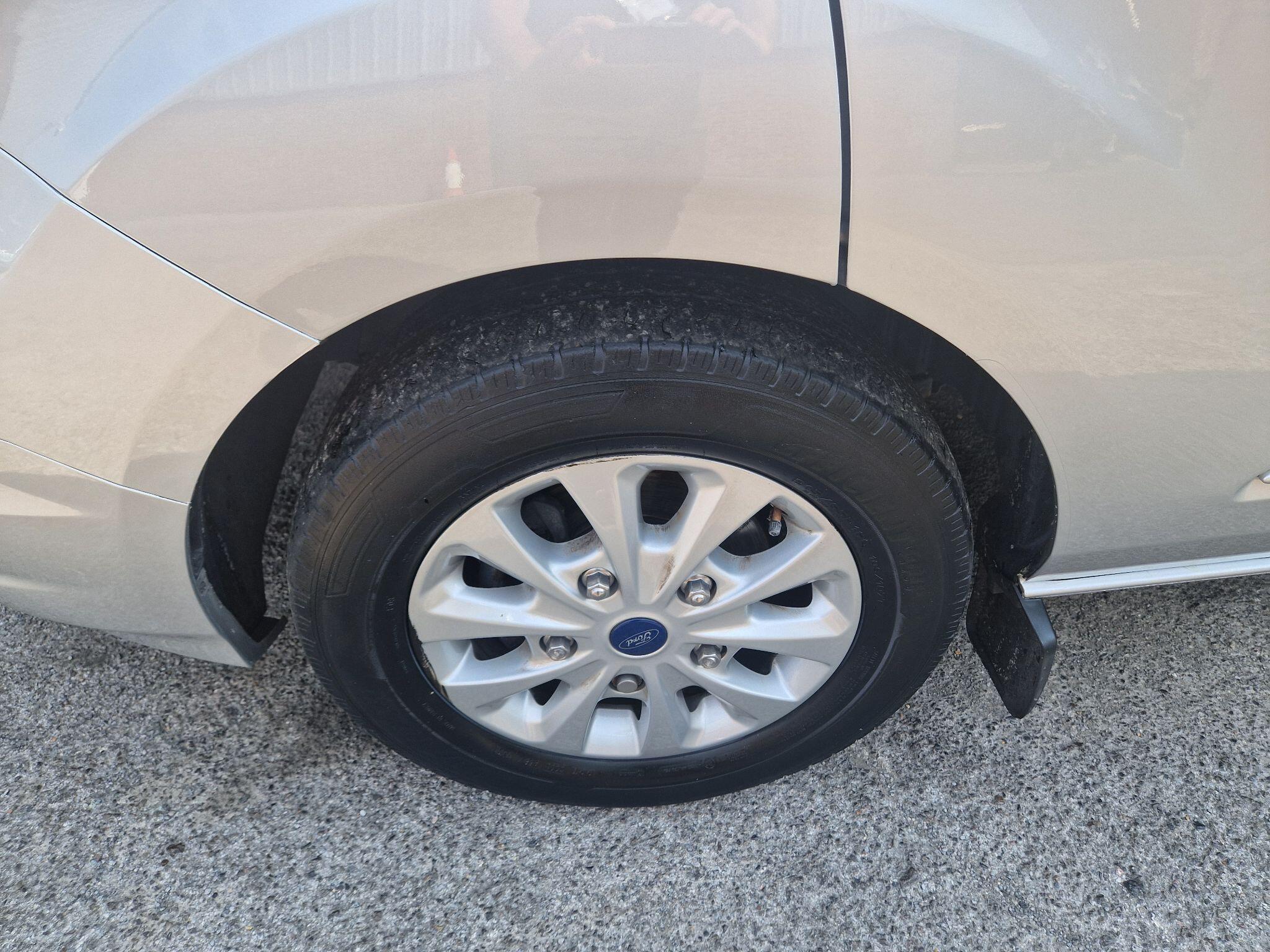 Ford Transit Custom image 9